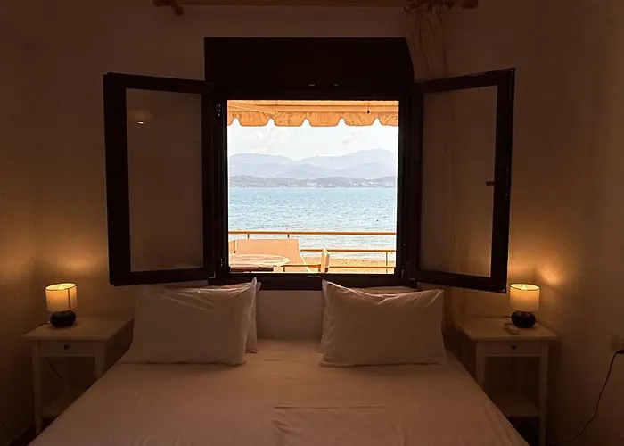 Alekos Houses-waters Edge *