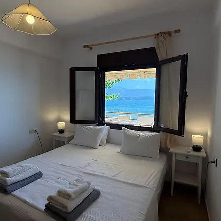 Alekos Houses-waters Edge Lejlighed *