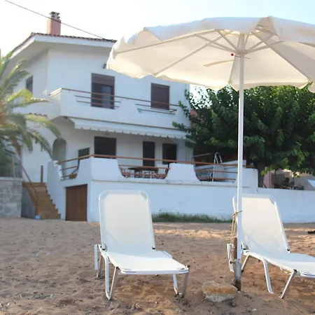 Alekos Houses-waters Edge *