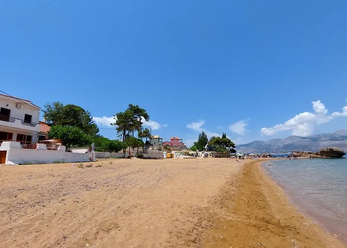 Alekos Houses-waters Edge Ликсури